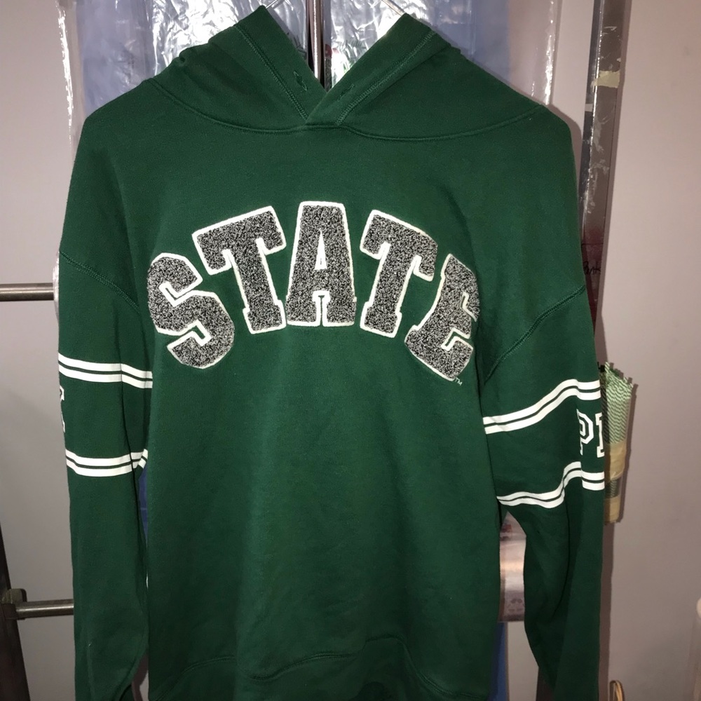 MSU sweatshirt